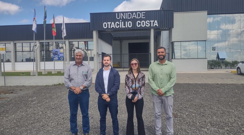 Prefeito Fabiano e Promotor de Justiça da Comarca realizam visita técnica na nova Área Industrial de Otacílio Costa